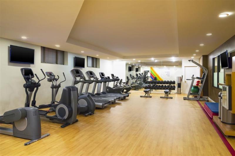 Sheraton Jfk Airport Hotel New York Facilities photo
