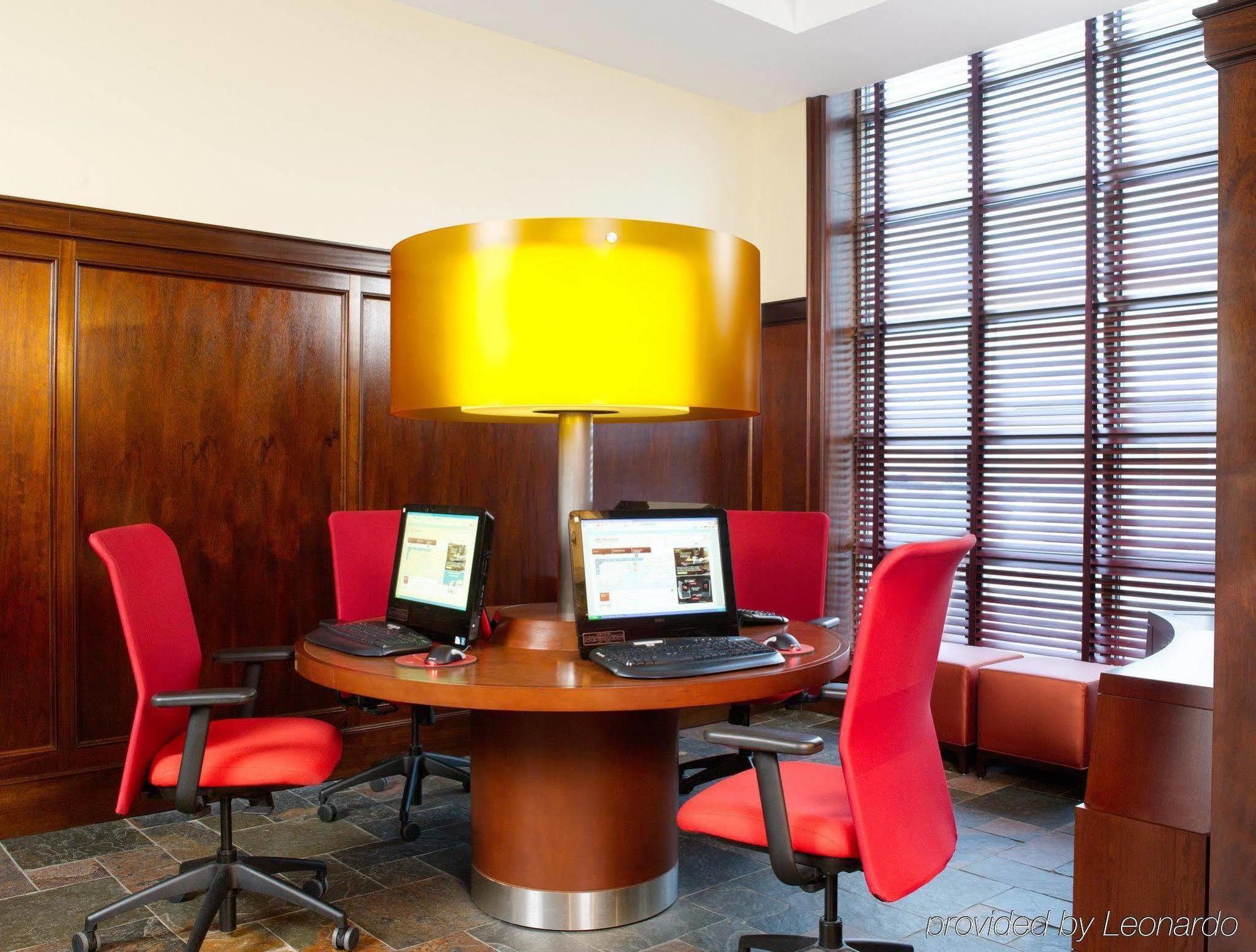 Sheraton Jfk Airport Hotel New York Facilities photo